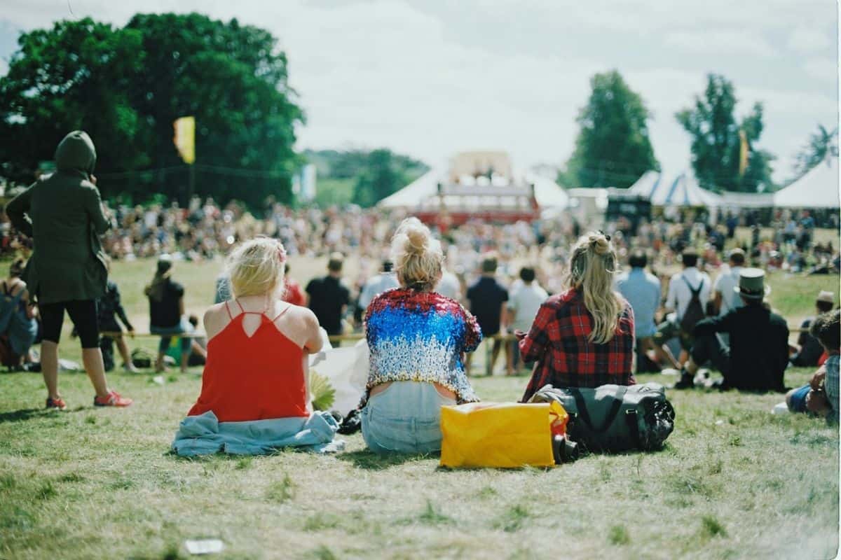 Staying Safe at Theme Parks and Other Outdoor Venues This Summer